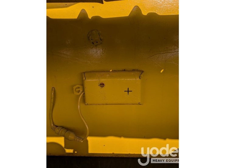 2022-deere-750l-image-26