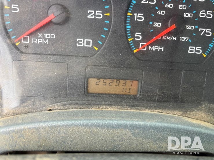 2002-international-durastar-4400-image-45
