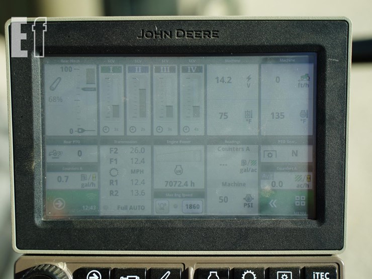 2018-john-deere-6120r-image-37