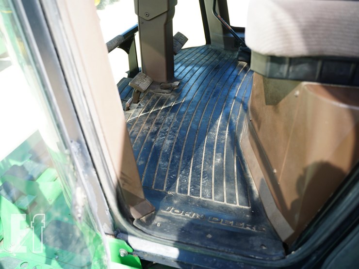 2005-john-deere-9660-sts-image-34