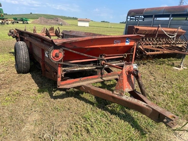 schultz-spreadmaster-manure-spreader-image-2