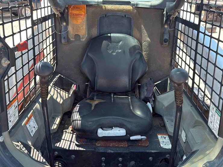 2013-bobcat-s630-image-3