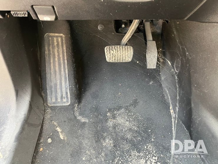 2018-chevrolet-equinox-lt-image-44