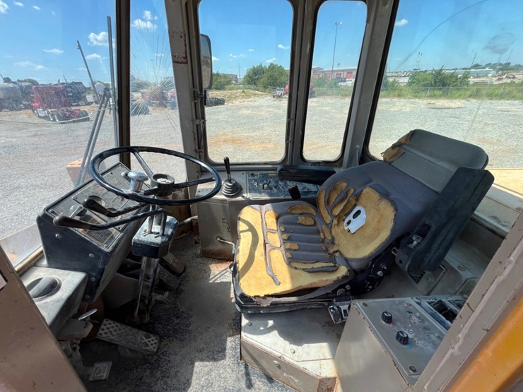 1992-deere-544e-image-15