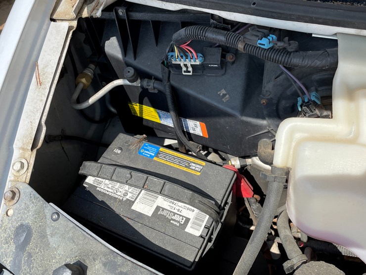 #4731-•-2000-chevy-box-van-(wi-title-in-delay)-image-26