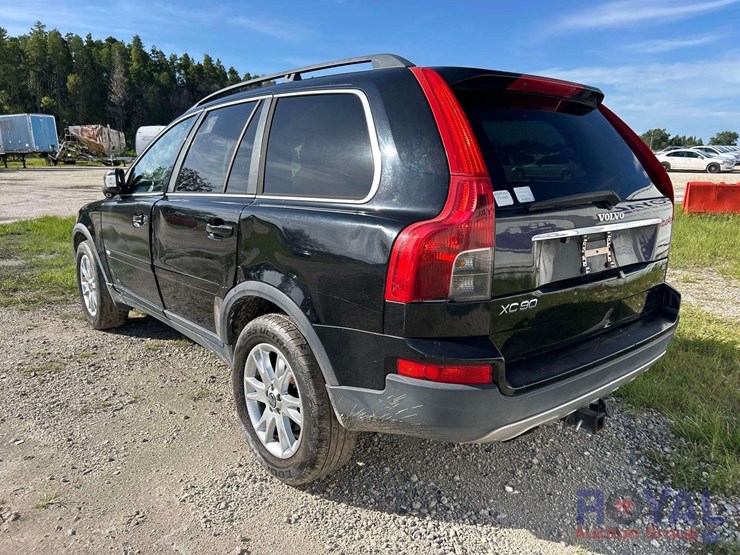 2008-volvo-xc90-image-4