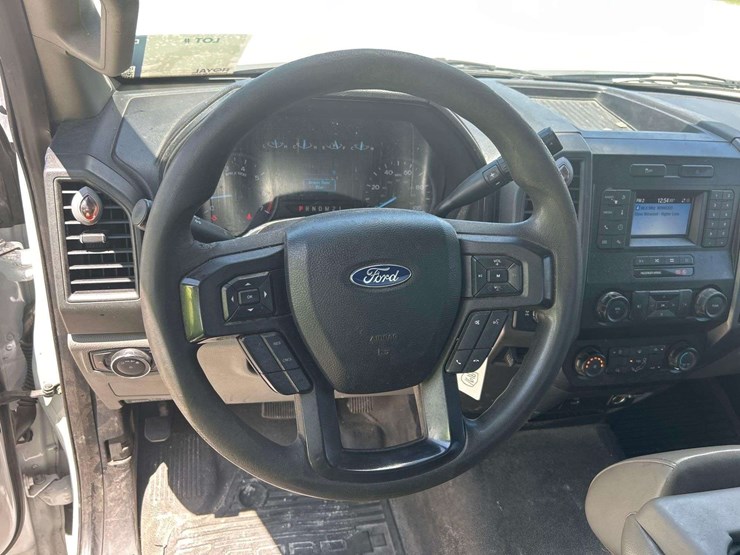 2020-ford-f250-image-11