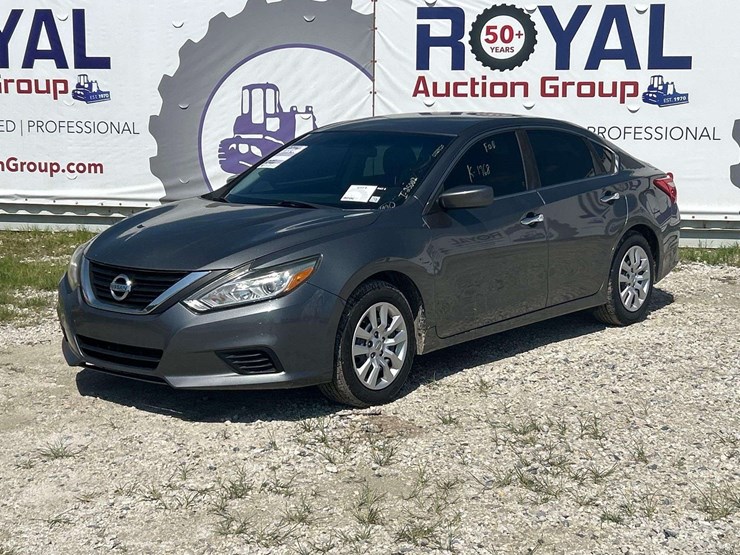 2016-nissan-altima-2.5-sedan-image-1
