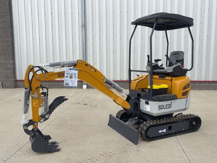 sdlanch-sdle20-mini-excavator-image-1