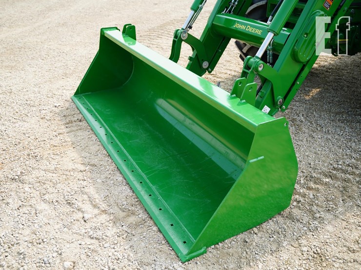 2024-john-deere-6155m-image-16