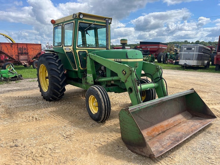 john-deere-2840-image-11