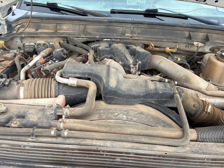 2011-ford-f350-image-9