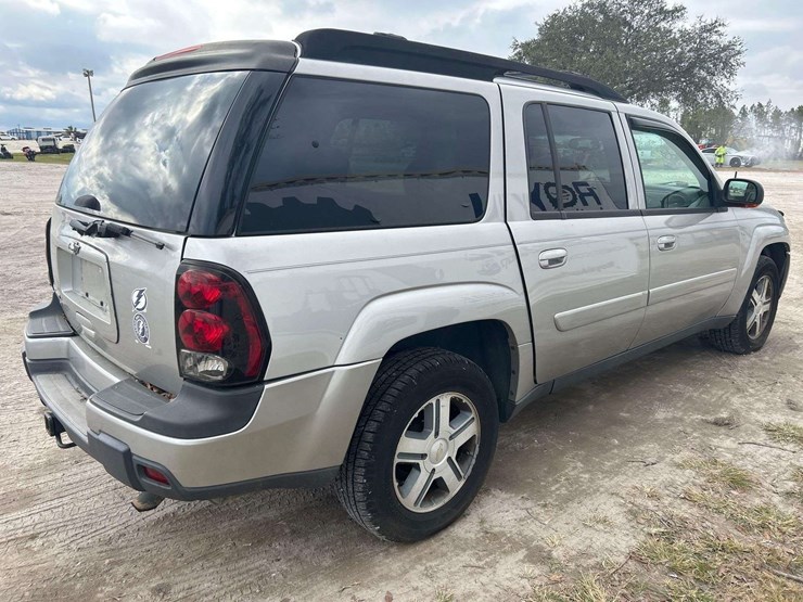 2005-chevrolet-trailblazer-image-3