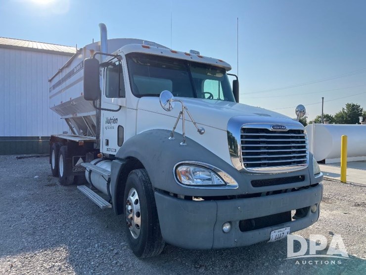 2007-freightliner-dry-tender-truck-(jn2725,-unit-108074)-image-4