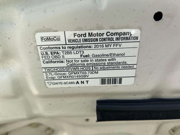 2016-ford-explorer-image-10