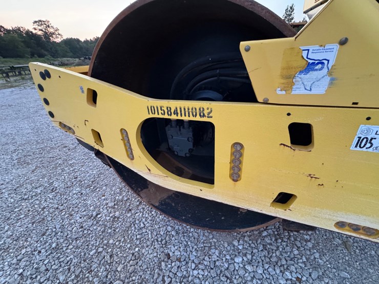 2014-bomag-bw213dh-4-image-8