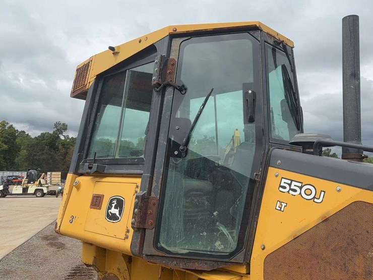 deere-550j-lt-image-17