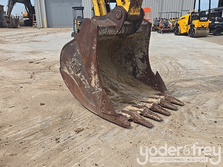 2019-komatsu-pc360-lc-11-image-22