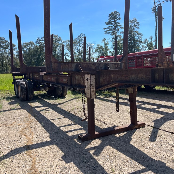 #49995 • 1986 4 BOLSTER LOG TRAILER