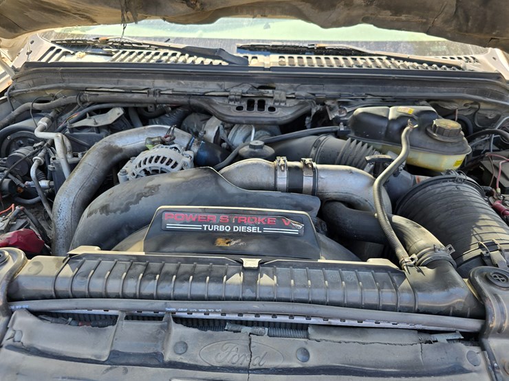 2004-ford-f550-image-37
