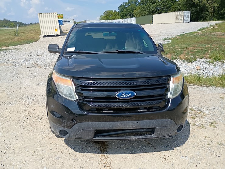 2014-ford-explorer-image-15