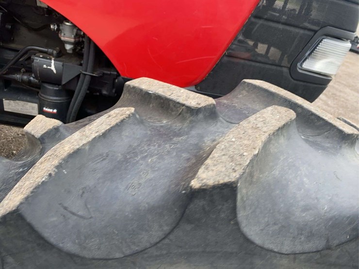 case-jx80-4wd-tractor-image-12