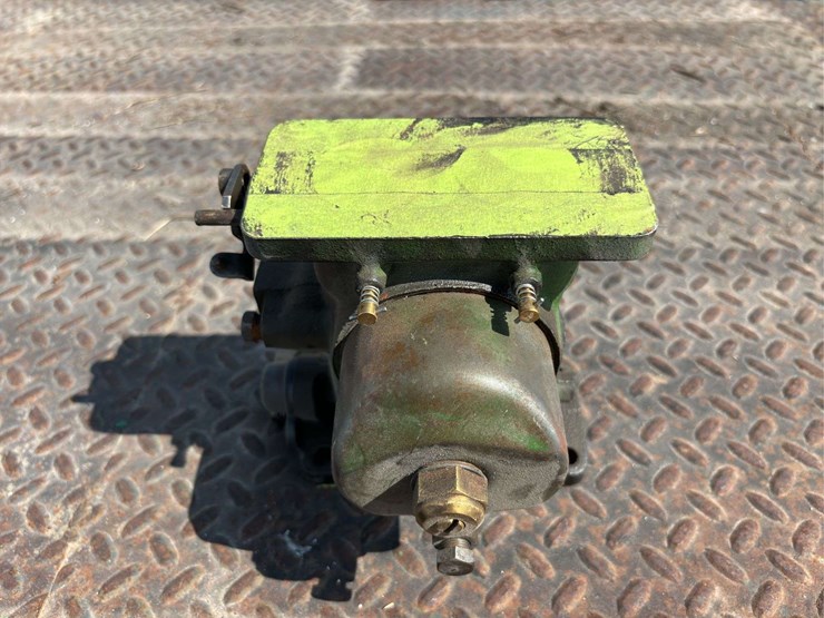 marvel-schebler-81-carburetor-image-11