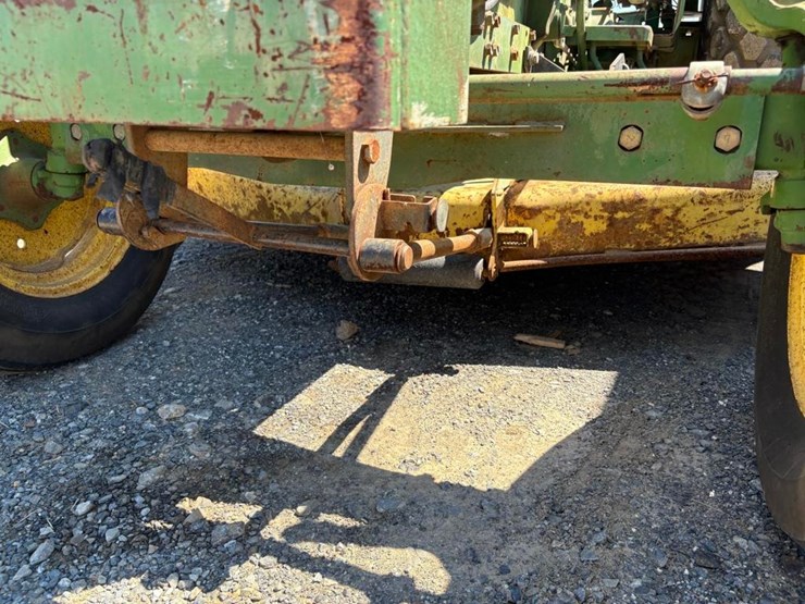 john-deere-1050-image-7