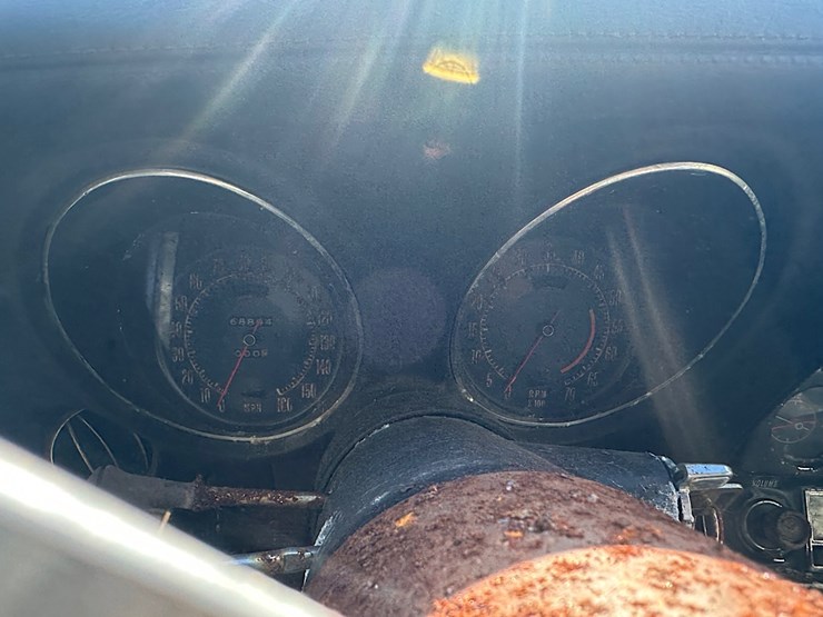 1974-corvette-stingray-image-13