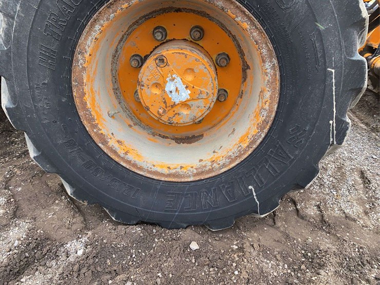 2007-deere-410j-image-13