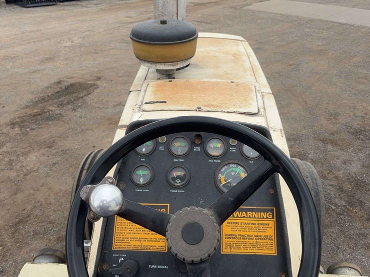 1977-case-970-2wd-tractor-image-27