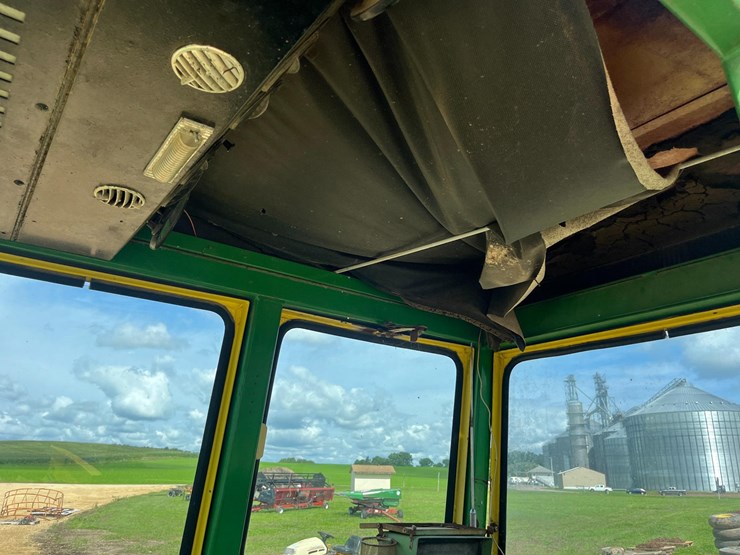 john-deere-2840-image-15