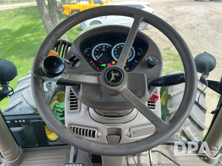 2014-john-deere-6140r-image-46