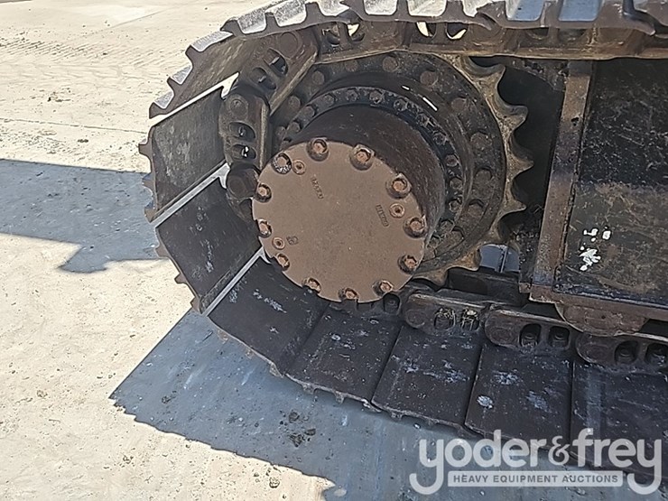 2019-deere-210g-image-10