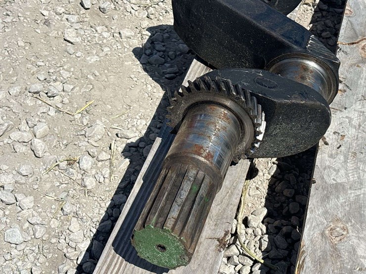 john-deere-model-g-crankshaft-image-13
