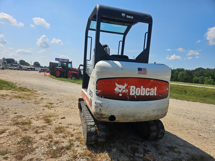 bobcat-325-image-9