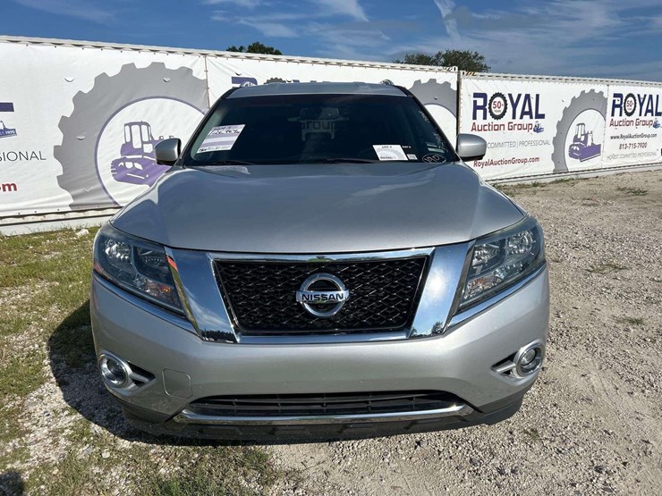2013-nissan-pathfinder-image-24