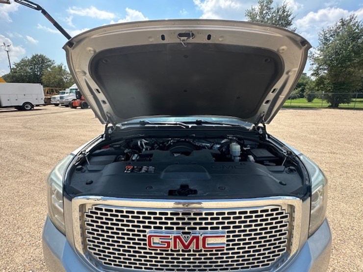 2015-gmc-yukon-image-69