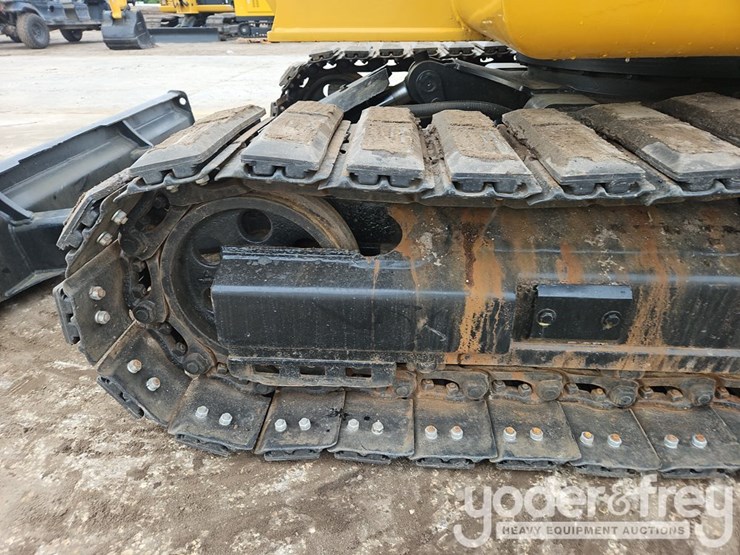2021-caterpillar-305.5-image-22