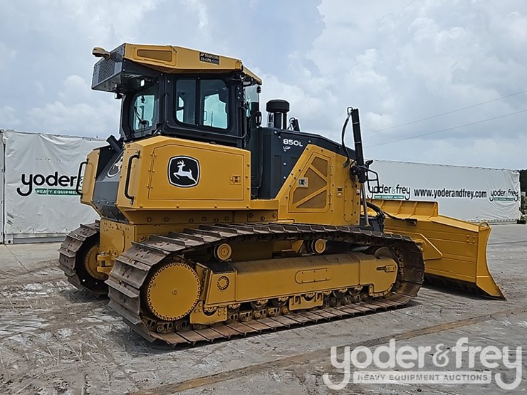 2022-deere-850l-lgp-image-5
