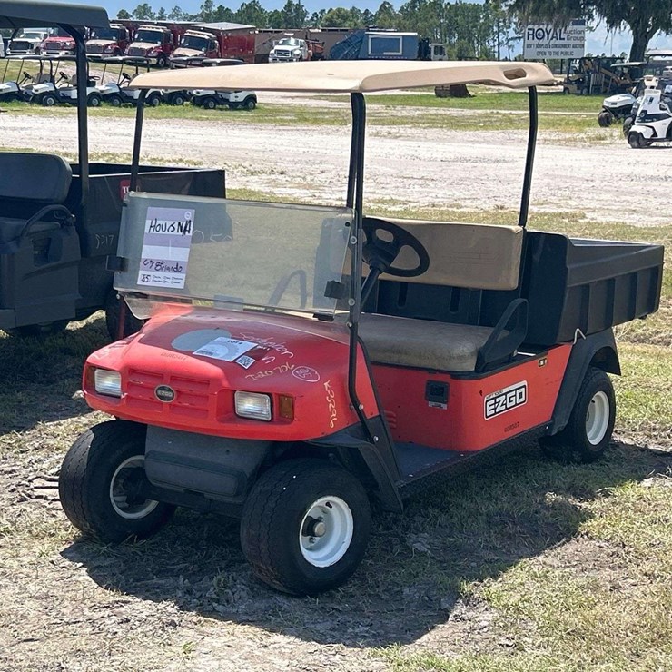 EZ-GO MPT 1000 Electric Utility Cart