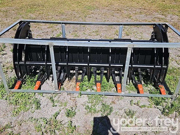 heavy-grass-fork-grapple-to-suit-skidsteer-image-5
