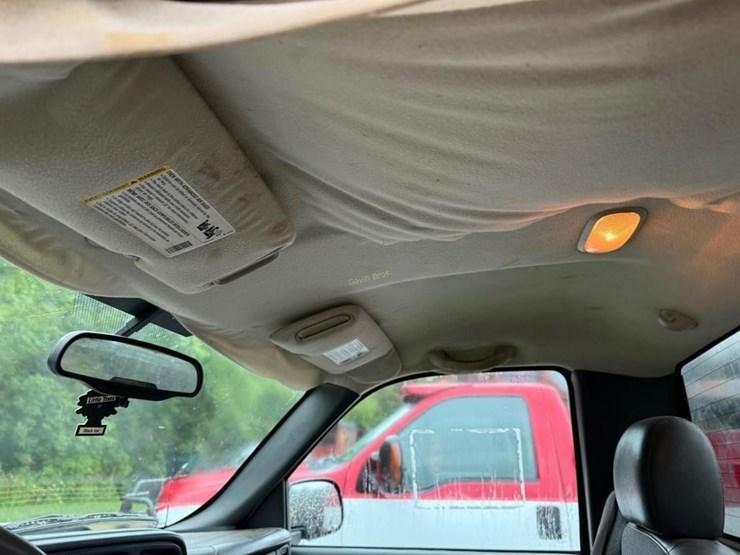2006-chevy-silverado-1500-ls-truck-image-17
