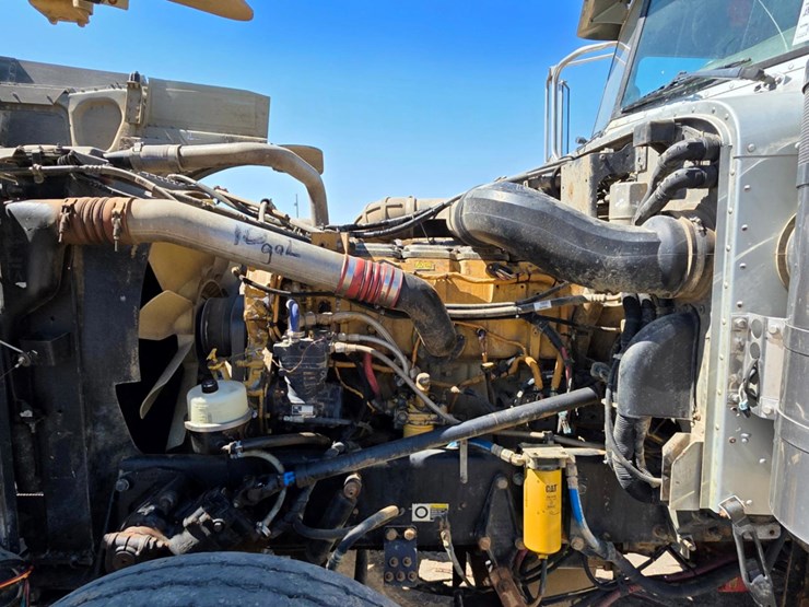 2007-peterbilt-379-image-25