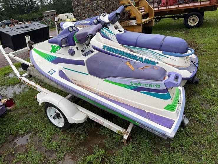 seadoo-xp-and-tigershark-1000-jet-skis-on-trailer-image-5