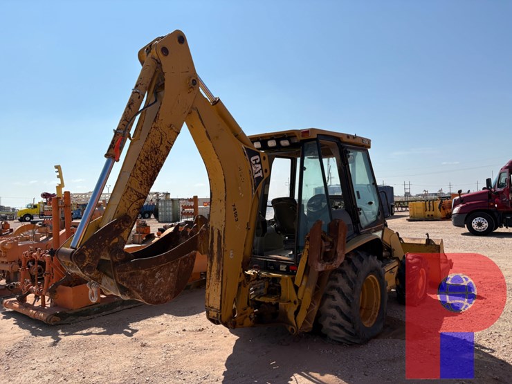 caterpillar-420d-image-3