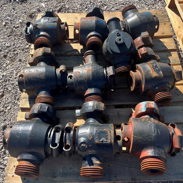 (10) 2 PLUG VALVES