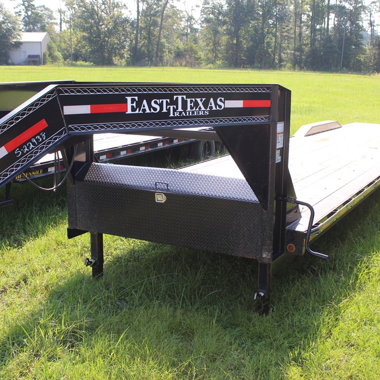 #22938 • 2022 EAST TEXAS 40FT GOOSENECK TRAILER