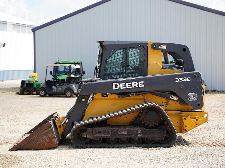 2015-deere-333e-image-8