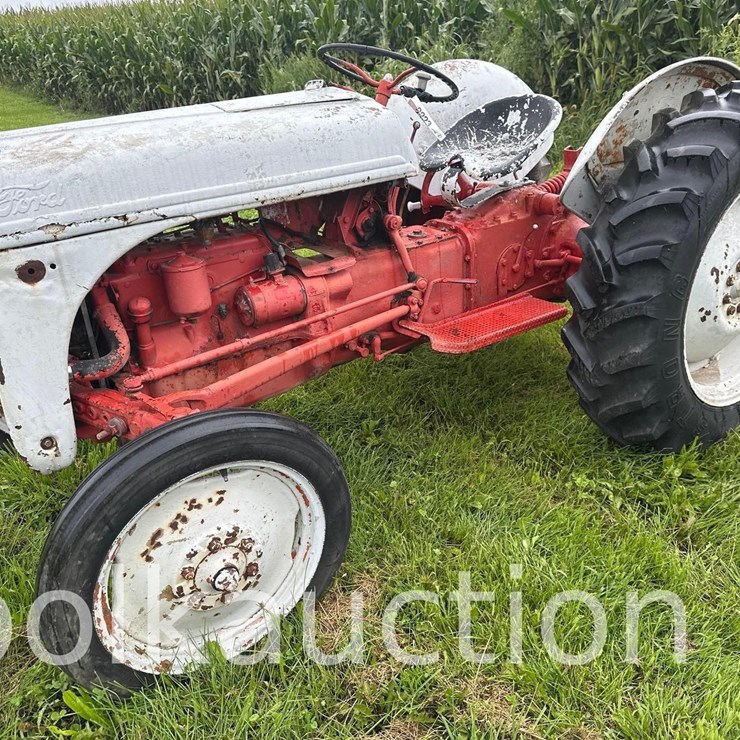 FORD 8N